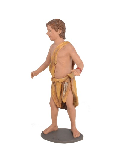 Niño pastor caminando