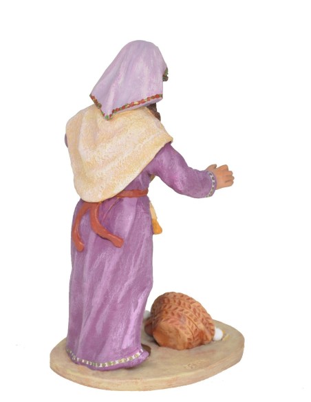 Niña con cesto de huevos rota