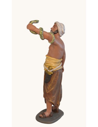 14111 Encantador de serpiente. Fabricado en pasta cerámica Italiana.