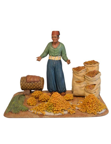 19142 Grupo vendedor de dátiles. Fabricado en pasta cerámica Italiana.